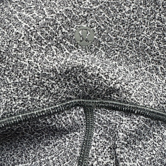 Lululemon Train Times 7/8 High-Rise Pant 25" Black Size 2 - Picture 5 of 6